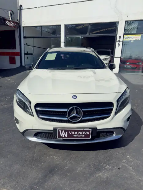 MERCEDES-BENZ GLA 200 1.6 16V 4P CGI VISION TURBO AUTOMTICO, Foto 2