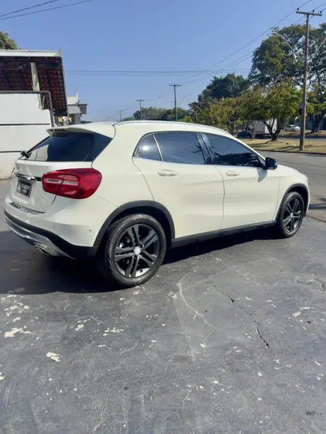 MERCEDES-BENZ GLA 200 1.6 16V 4P CGI VISION TURBO AUTOMTICO, Foto 7