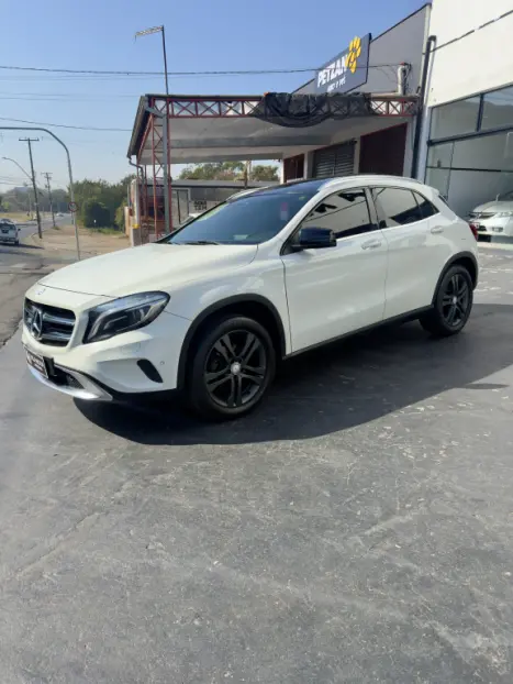 MERCEDES-BENZ GLA 200 1.6 16V 4P CGI VISION TURBO AUTOMTICO, Foto 3