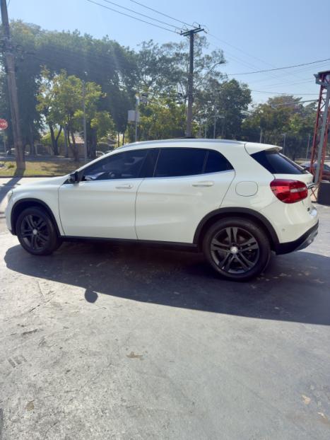 MERCEDES-BENZ GLA 200 1.6 16V 4P CGI VISION TURBO AUTOMTICO, Foto 5