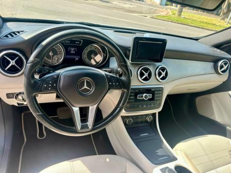 MERCEDES-BENZ GLA 200 1.6 16V 4P CGI STYLE TURBO AUTOMTICO, Foto 8