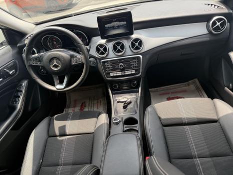 MERCEDES-BENZ GLA 200 1.6 16V 4P FLEX CGI ADVANCE TURBO AUTOMTICO, Foto 7