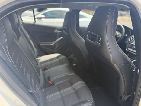 MERCEDES-BENZ GLA 200 1.6 16V 4P FLEX CGI ADVANCE TURBO AUTOMTICO, Foto 8