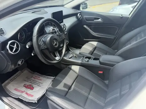 MERCEDES-BENZ GLA 200 1.6 16V 4P FLEX CGI ADVANCE TURBO AUTOMTICO, Foto 16