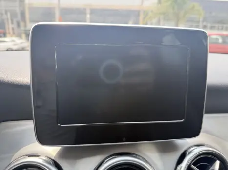 MERCEDES-BENZ GLA 200 1.6 16V 4P FLEX CGI ADVANCE TURBO AUTOMTICO, Foto 21