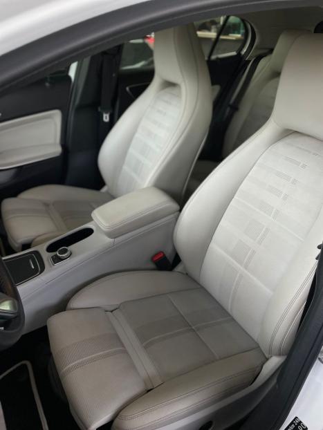 MERCEDES-BENZ GLA 200 1.6 16V 4P FLEX CGI ADVANCE TURBO AUTOMTICO, Foto 5