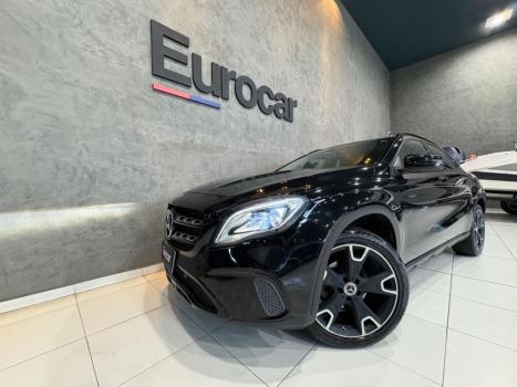 MERCEDES-BENZ GLA 200 , Foto 6