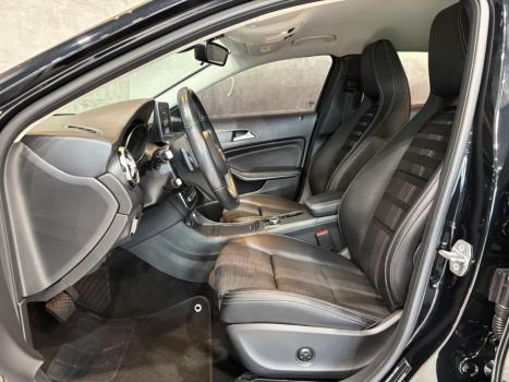 MERCEDES-BENZ GLA 200 , Foto 9