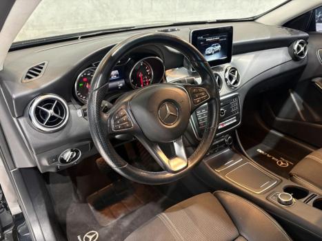 MERCEDES-BENZ GLA 200 , Foto 10