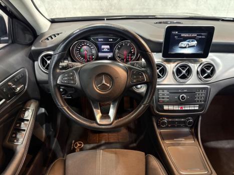 MERCEDES-BENZ GLA 200 , Foto 12