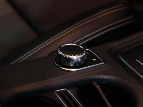 MERCEDES-BENZ GLA 200 , Foto 15