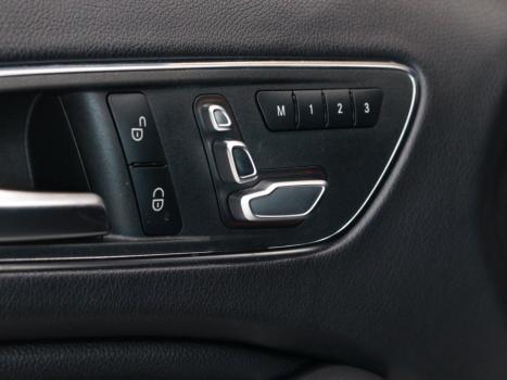 MERCEDES-BENZ GLA 200 , Foto 17