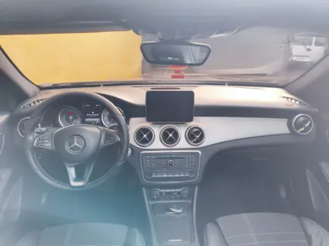 MERCEDES-BENZ GLA 200 1.6 16V 4P FLEX CGI ENDURO TURBO AUTOM�TICO, Foto 6