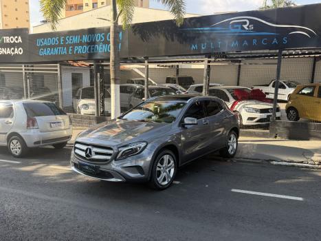 MERCEDES-BENZ GLA 200 1.6 16V 4P FLEX CGI VISION TURBO AUTOMÁTICO, Foto 2