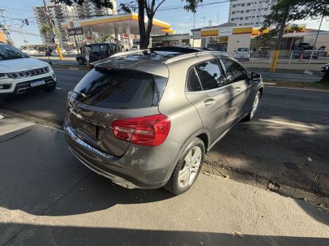 MERCEDES-BENZ GLA 200 1.6 16V 4P FLEX CGI VISION TURBO AUTOMÁTICO, Foto 8