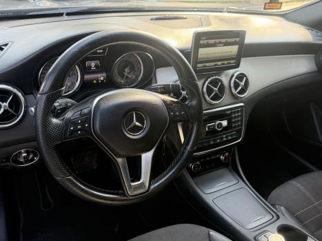 MERCEDES-BENZ GLA 200 1.6 16V 4P FLEX CGI VISION TURBO AUTOMÁTICO, Foto 9