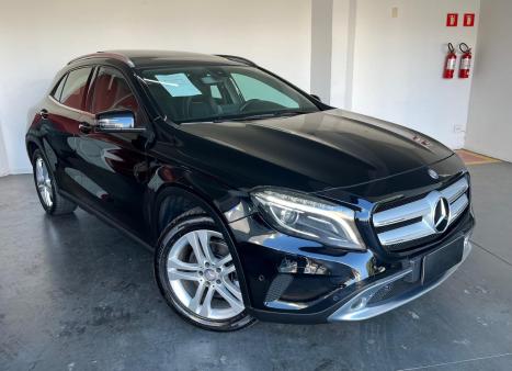 MERCEDES-BENZ GLA 250 2.0 16V 4P ENDURO TURBO AUTOM�TICO, Foto 2