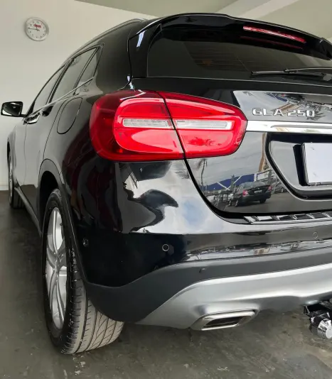 MERCEDES-BENZ GLA 250 2.0 16V 4P ENDURO TURBO AUTOM�TICO, Foto 8