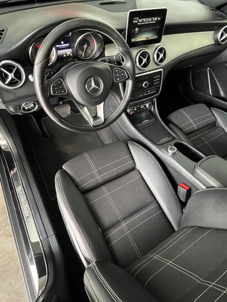MERCEDES-BENZ GLA 250 2.0 16V 4P ENDURO TURBO AUTOM�TICO, Foto 18