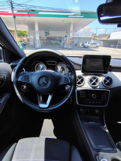 MERCEDES-BENZ GLA 250 2.0 16V 4P ENDURO TURBO AUTOM�TICO, Foto 5