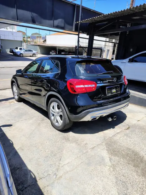 MERCEDES-BENZ GLA 250 2.0 16V 4P ENDURO TURBO AUTOM�TICO, Foto 7