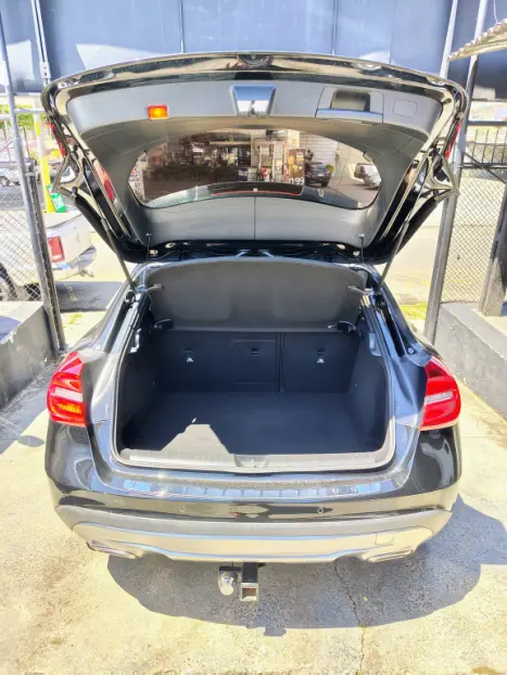 MERCEDES-BENZ GLA 250 2.0 16V 4P ENDURO TURBO AUTOM�TICO, Foto 8