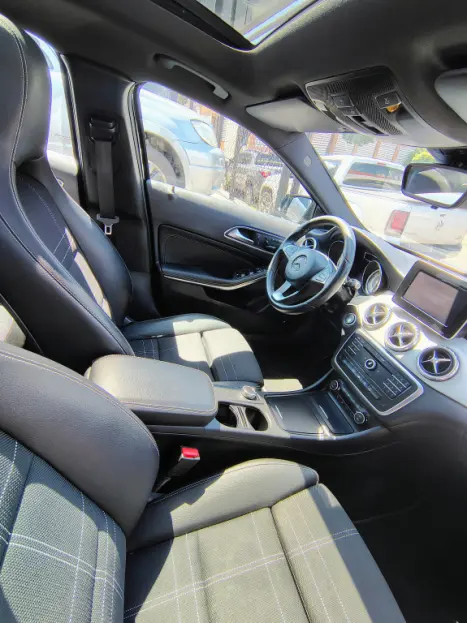 MERCEDES-BENZ GLA 250 2.0 16V 4P ENDURO TURBO AUTOM�TICO, Foto 11