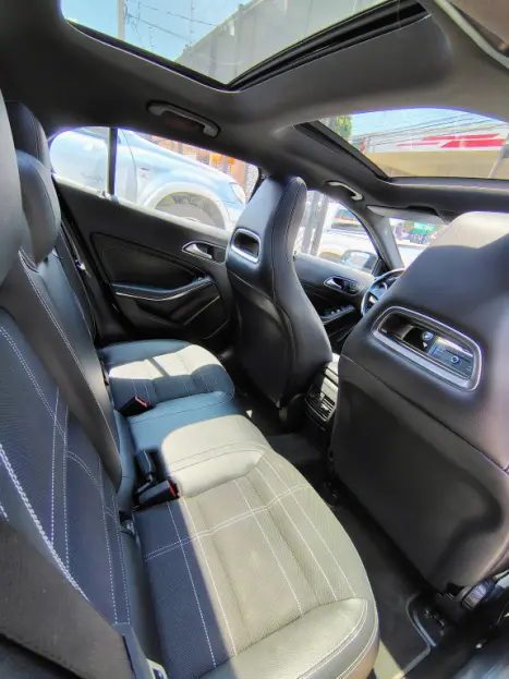 MERCEDES-BENZ GLA 250 2.0 16V 4P ENDURO TURBO AUTOM�TICO, Foto 12