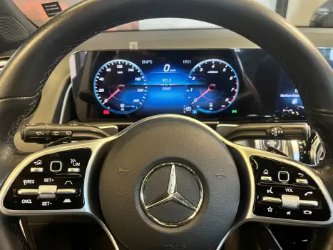 MERCEDES-BENZ GLB 200 1.3 16V 4P CGI PROGRESSIVE TURBO 7G-TRONIC DCT AUTOM�TICO, Foto 4