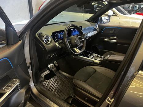 MERCEDES-BENZ GLB 220 2.0 16V 4P MHEV AMG LINE 4MATIC DCT AUTOMÁTICO, Foto 6