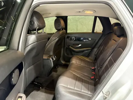 MERCEDES-BENZ GLC 220D 2.0 16V 4P TURBO DIESEL OFFROAD 9G-TRONIC AUTOM�TICO, Foto 16