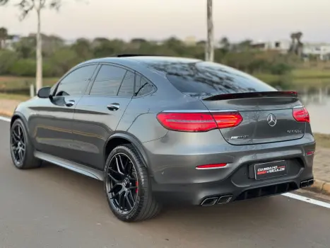 MERCEDES-BENZ GLC 63 AMG 4.0 32V 4P V8 TURBO COUPÉ S 4MATIC + SPEEDSHIFT AUTOMÁTICO, Foto 3 MERCEDES-BENZ GLC 63 AMG 4.0 32V 4P V8 TURBO COUPÉ S 4MATIC + SPEEDSHIFT AUTOMÁTICO, Foto 3