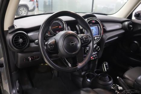 MINI Cooper 1.5 12V 4P TWINPOWER STEPTRONIC AUTOM�TICO, Foto 4