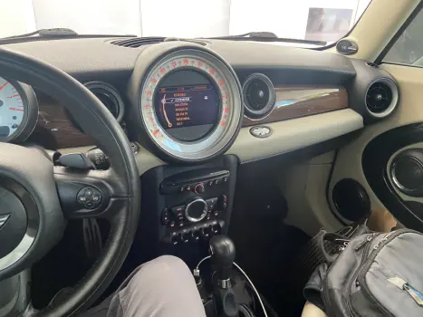 MINI Cooper 1.6 16V S TURBO AUTOM�TICO, Foto 9