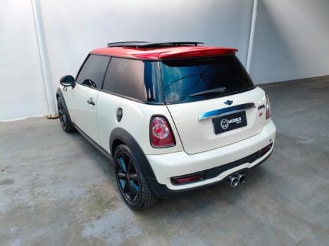 MINI Cooper 1.6 16V S TURBO AUTOM�TICO, Foto 6