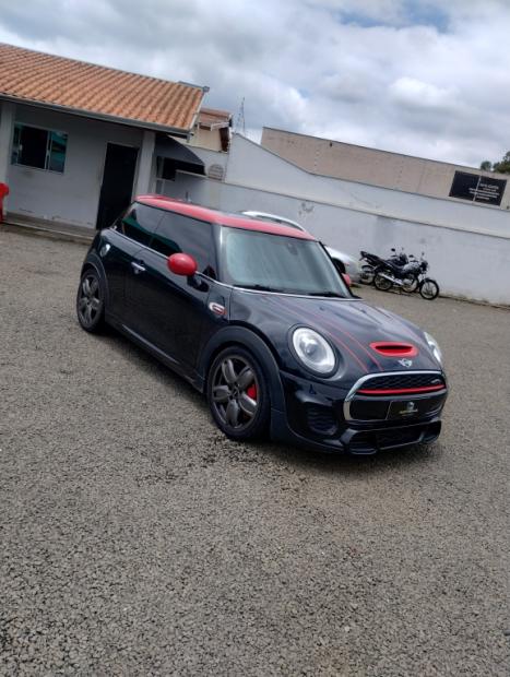 MINI Cooper 2.0 16V 4P TWINPOWER JOHN COOPER WORKS STEPTRONIC AUTOMTICO, Foto 2