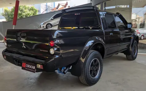 MITSUBISHI L 200 Outdoor 2.5 HPE 4X4 CABINE DUPLA TURBO DIESEL INTERCOOLER, Foto 7