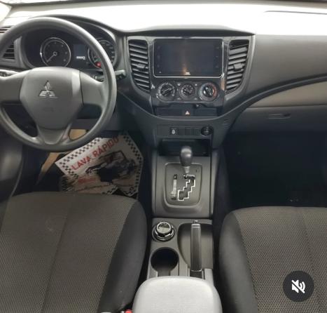 MITSUBISHI L 200 Outdoor 2.5 GLS 4X4 CABINE DUPLA TURBO DIESEL INTERCOOLER, Foto 4