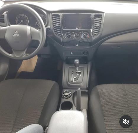 MITSUBISHI L 200 Outdoor 2.5 GLS 4X4 CABINE DUPLA TURBO DIESEL INTERCOOLER, Foto 7