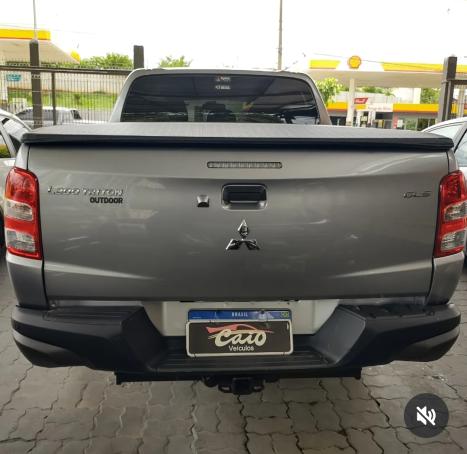 MITSUBISHI L 200 Outdoor 2.5 GLS 4X4 CABINE DUPLA TURBO DIESEL INTERCOOLER, Foto 13
