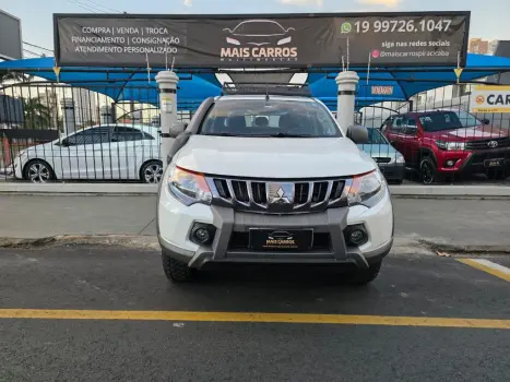 MITSUBISHI L 200 Savana 2.5 SAVANA 4X4 TURBO DIESEL CABINE DUPLA, Foto 2
