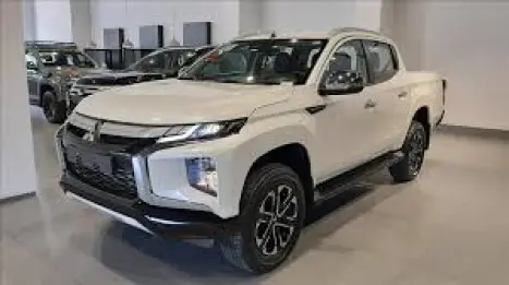 MITSUBISHI L 200 Triton 2.4 16V SPORT HPE 4X4 CABINE DUPLA TURBO DIESEL AUTOMTICO, Foto 3