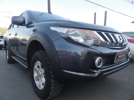 MITSUBISHI L 200 Triton 2.4 16V SPORT GLX 4X4 CABINE DUPLA TURBO DIESEL, Foto 2