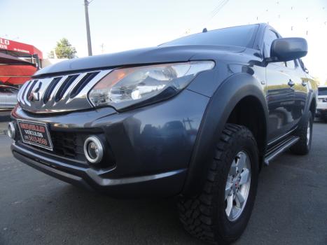 MITSUBISHI L 200 Triton 2.4 16V SPORT GLX 4X4 CABINE DUPLA TURBO DIESEL, Foto 4
