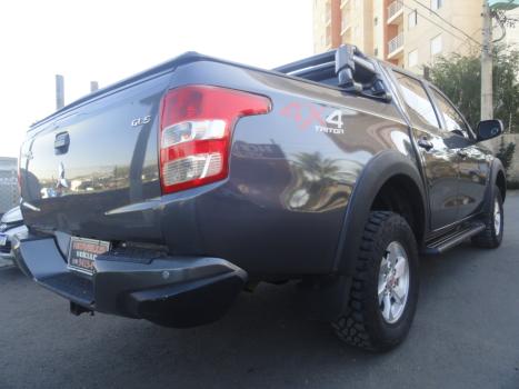 MITSUBISHI L 200 Triton 2.4 16V SPORT GLX 4X4 CABINE DUPLA TURBO DIESEL, Foto 5