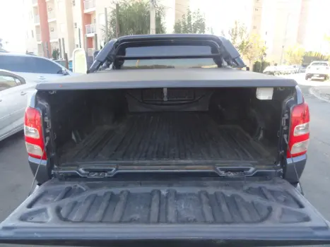 MITSUBISHI L 200 Triton 2.4 16V SPORT GLX 4X4 CABINE DUPLA TURBO DIESEL, Foto 7