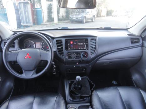 MITSUBISHI L 200 Triton 2.4 16V SPORT GLX 4X4 CABINE DUPLA TURBO DIESEL, Foto 12