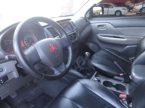 MITSUBISHI L 200 Triton 2.4 16V SPORT GLX 4X4 CABINE DUPLA TURBO DIESEL, Foto 13