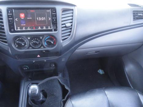 MITSUBISHI L 200 Triton 2.4 16V SPORT GLX 4X4 CABINE DUPLA TURBO DIESEL, Foto 14