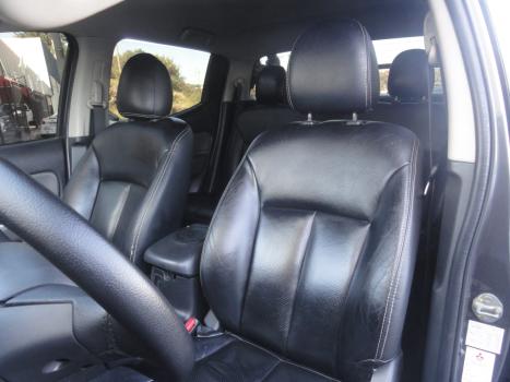 MITSUBISHI L 200 Triton 2.4 16V SPORT GLX 4X4 CABINE DUPLA TURBO DIESEL, Foto 15